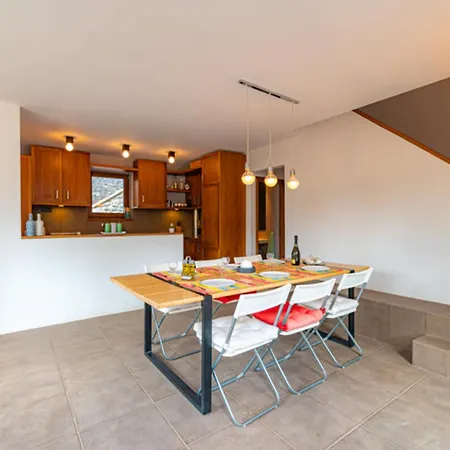 Anastasia's House * فيتينا