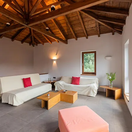 Anastasia's House * فيتينا