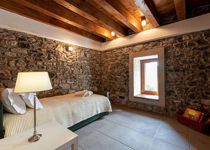 Anastasia's House Дом отдыха *